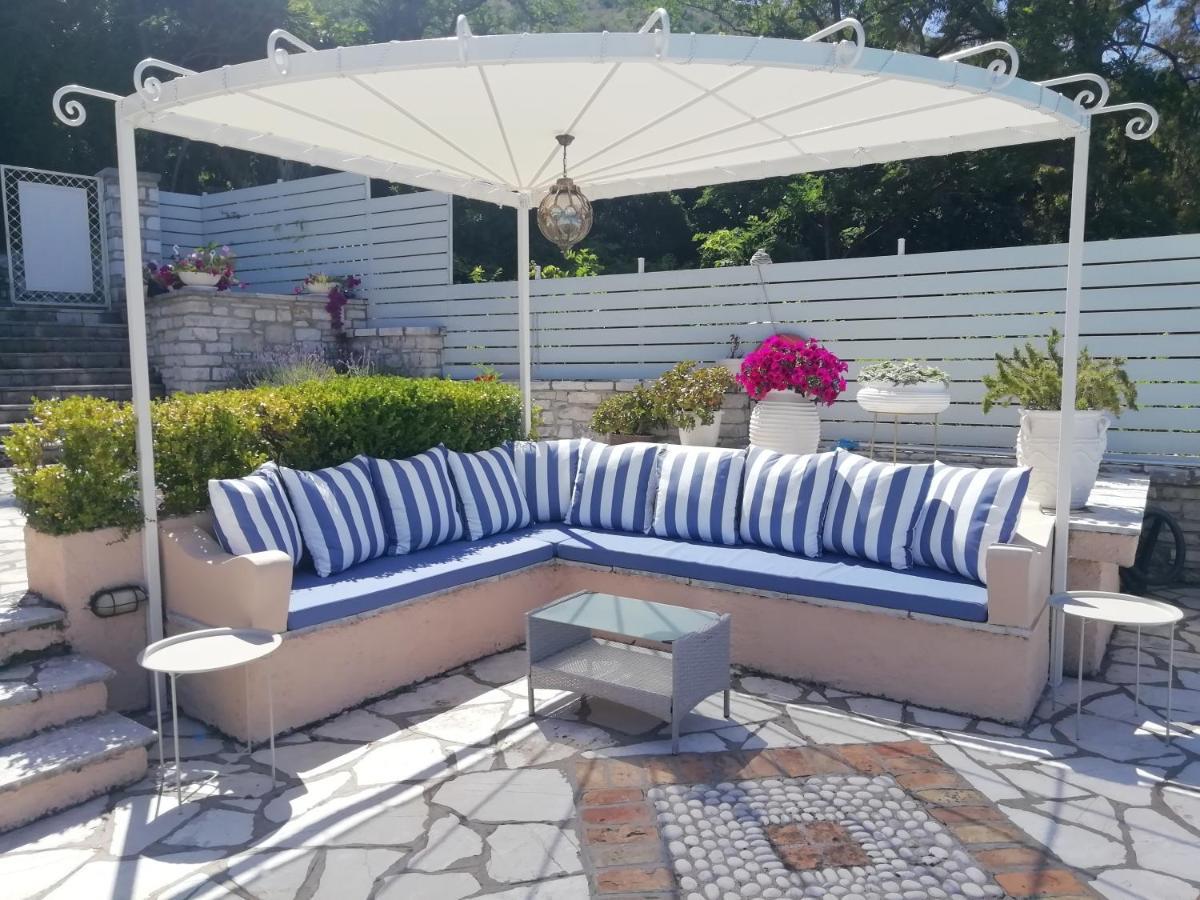 Imerolia Beach Villa Kassiopi Corfu Extérieur photo